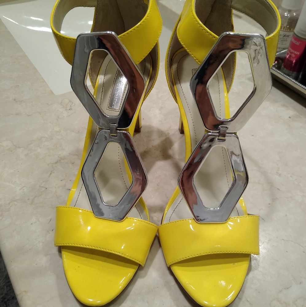 BCBG 8.5 heels